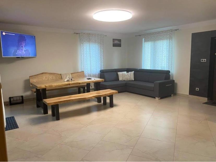 Apartament Pod Lipka Lutowiska Kültér fotó